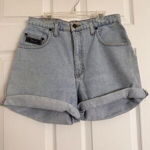 Very pretty Jean shorts 32..12